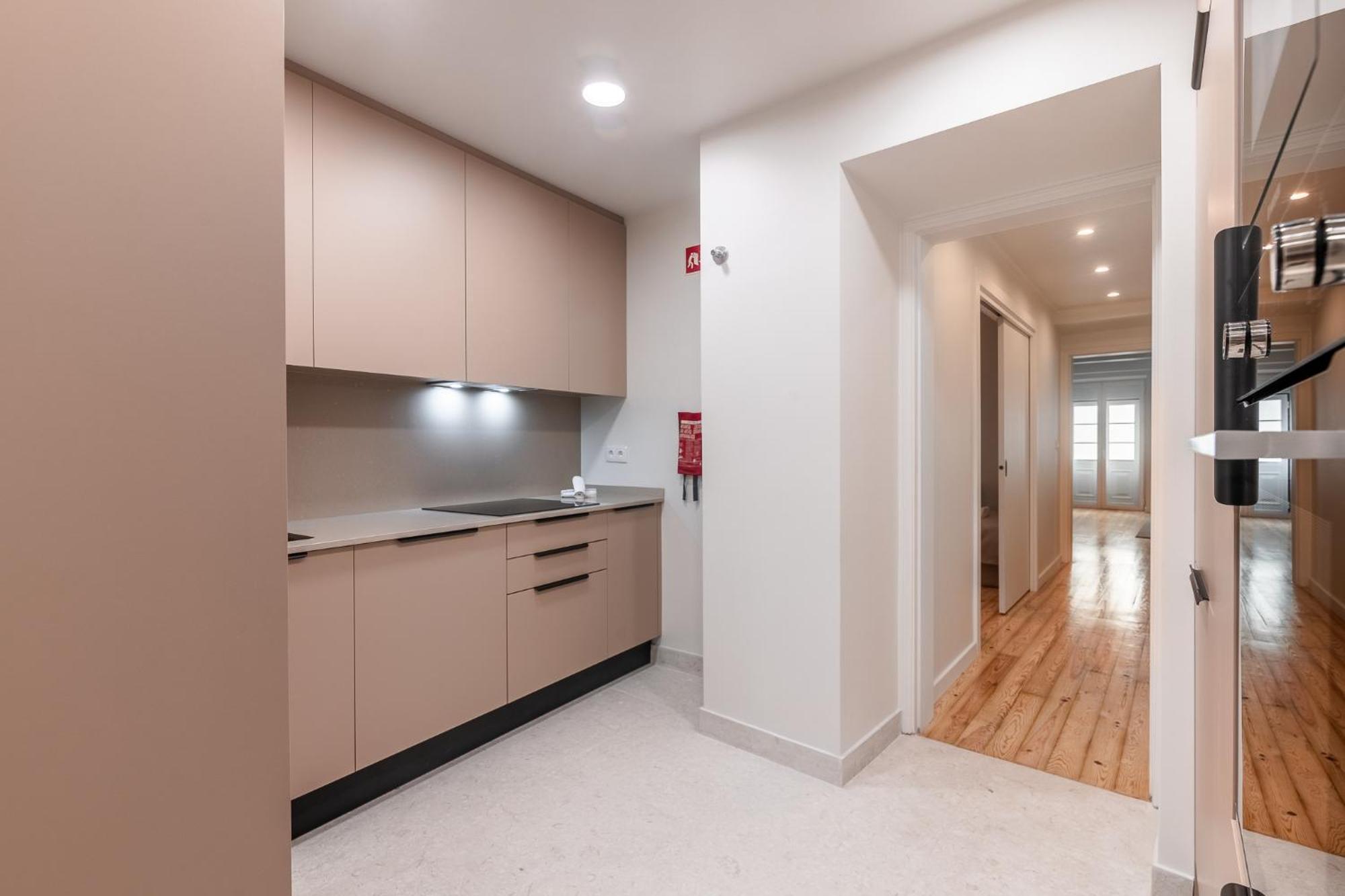 Be Fully Renovated! In The Heart Of The Old Town - Bica * Lisboa